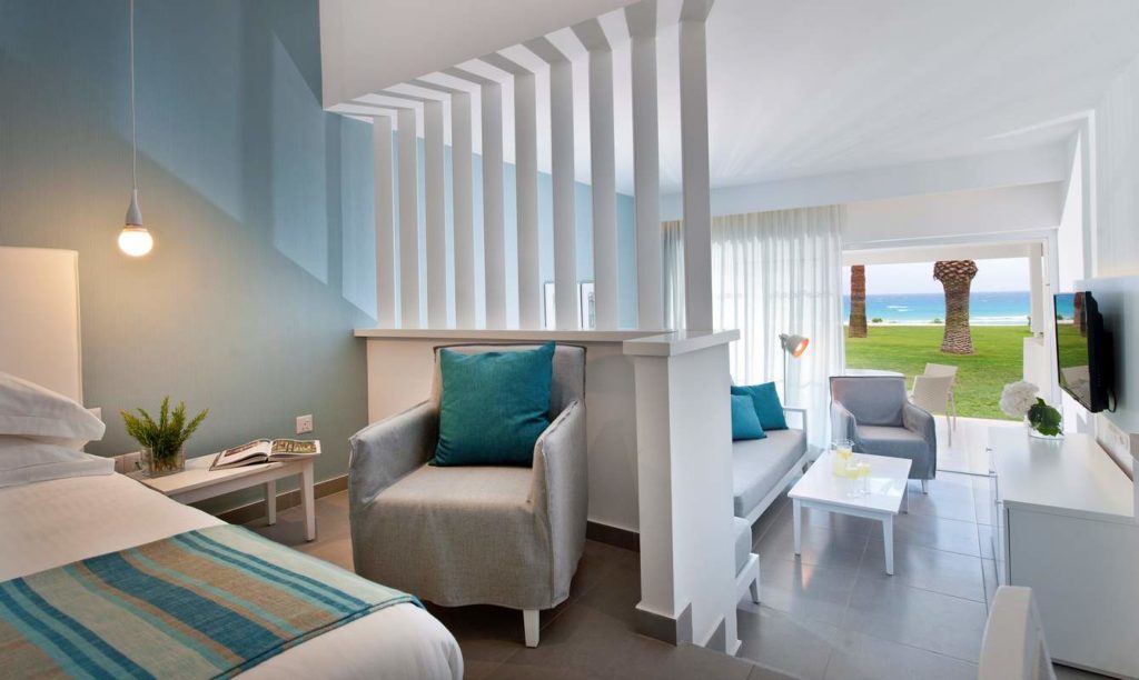 Junior-Beach-Suite-3-1024x612