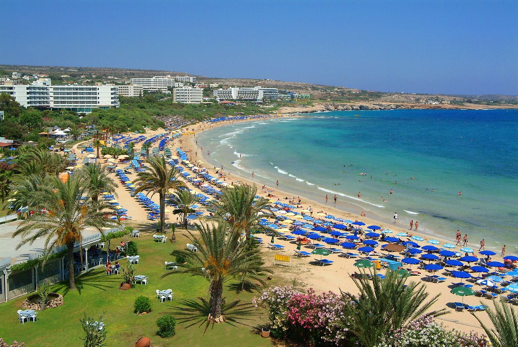(6) HARBOUR BEACH