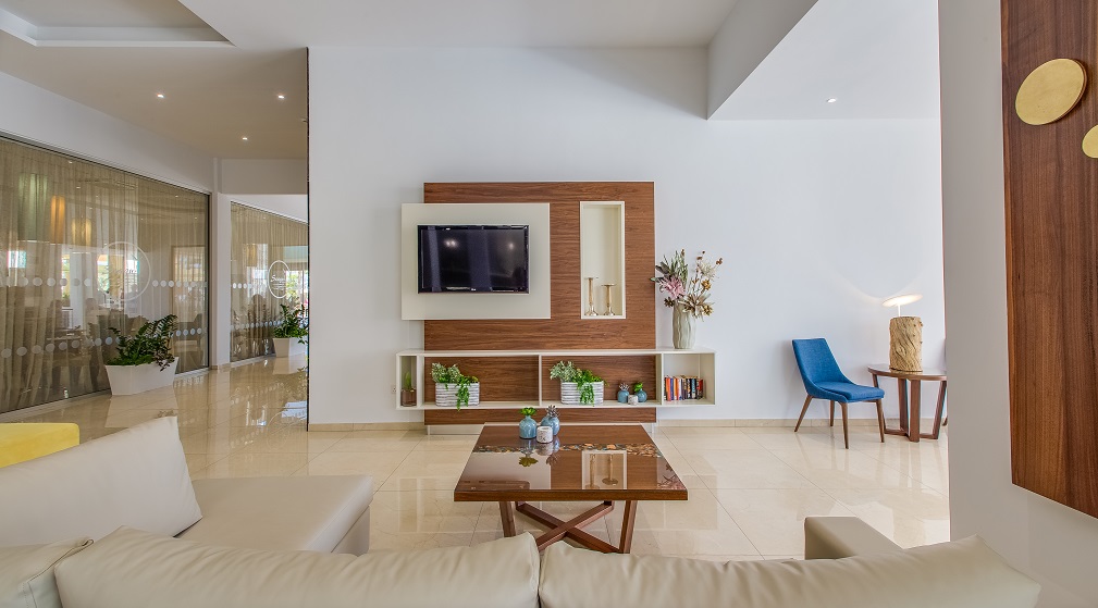 stamatia lobby tv D7