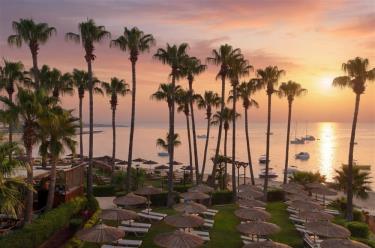 Cavo Maris Beach Hotel