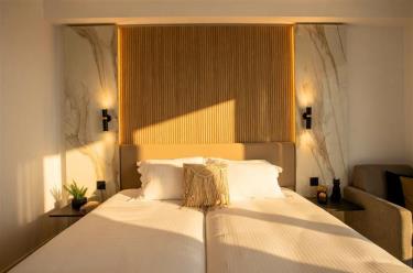 Cavo Maris Beach Hotel