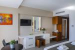 Superior-Room-with-Sea-Pool-View-3