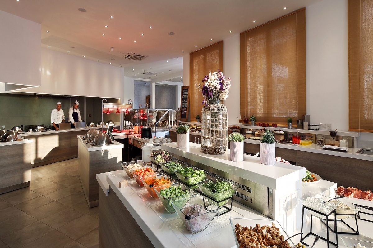 01-lemon-tree-restaurant_1532961203