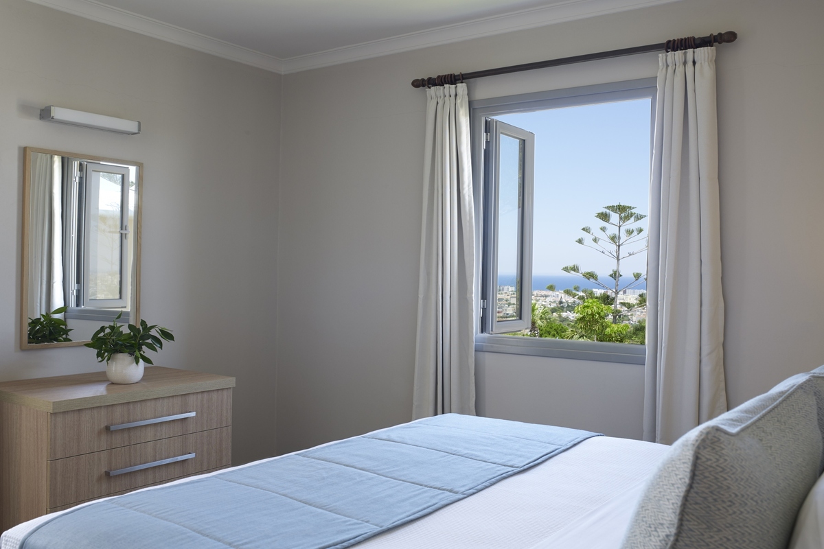 st-elias-two-bedroom-suite-3_1532960552