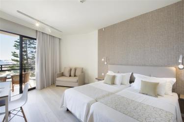 Twin room with side sea view