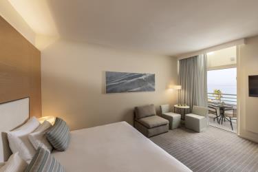 SUPERIOR TRIPLE SEA VIEW