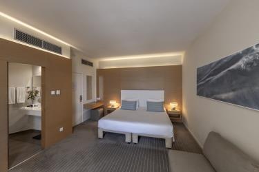 SUPERIOR TRIPLE SIDE SEA VIEW
