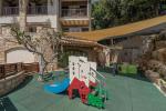 067-PEK-children_114844973