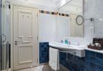 252-BD-bathroom-example-triple-room-executive-pano