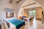 287-W-room-example-triple-room-executive-pool-view