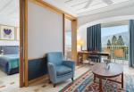 373-W-room-example-family-room-bay-view-two-bedroo