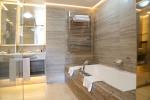 380-BD-bathroom-example-family-room-bay-view-two-b