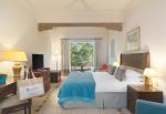 408-W-room-example-double-room-pool-view-junior-su
