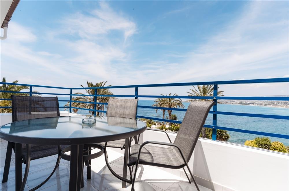 Superior two bedroom apartment sea view