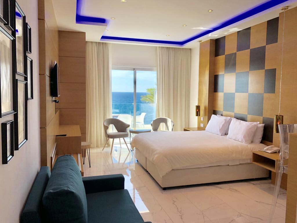 Junior Suite with Sea View - Adults Only