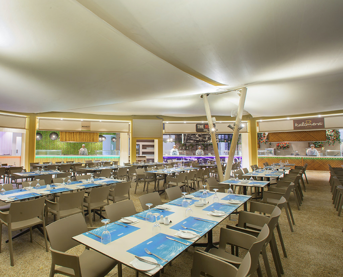 La Piazza Food Court