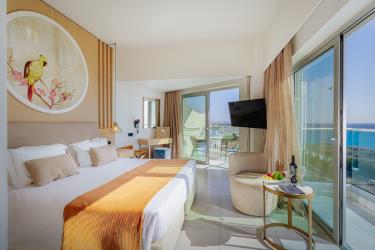 Deluxe Panoramic Sea View