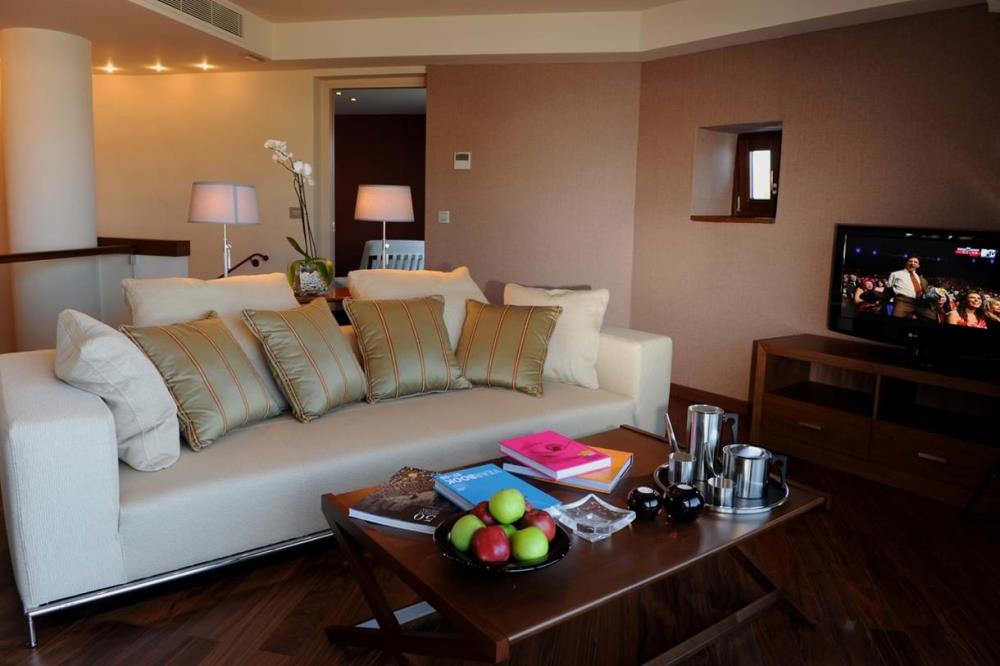 creta_maris_pool_villa3