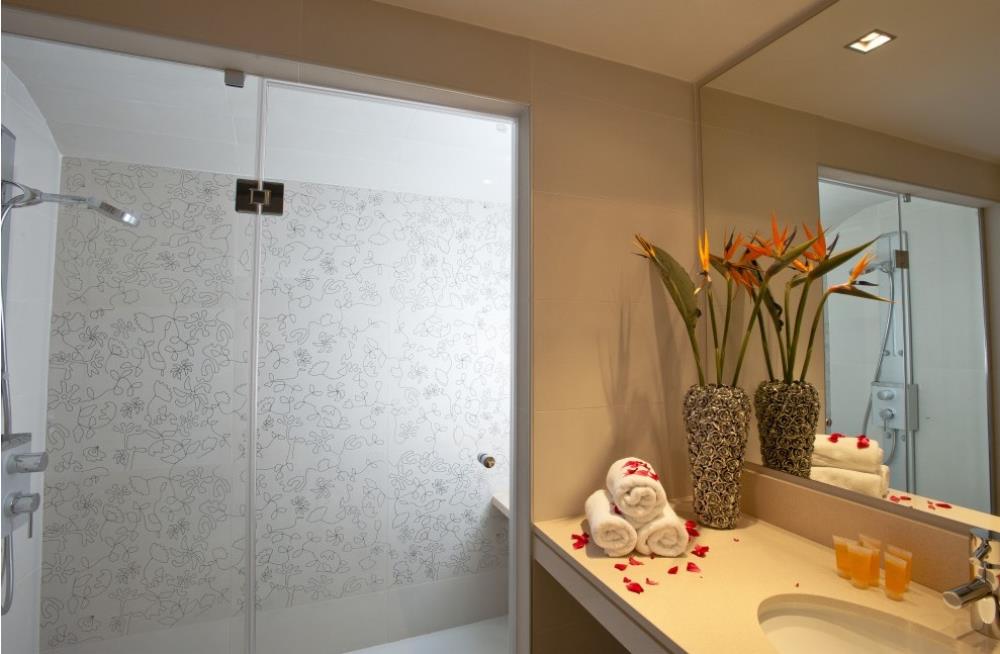 Junior suite Bathroom  2