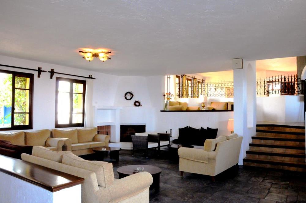 Lobby2