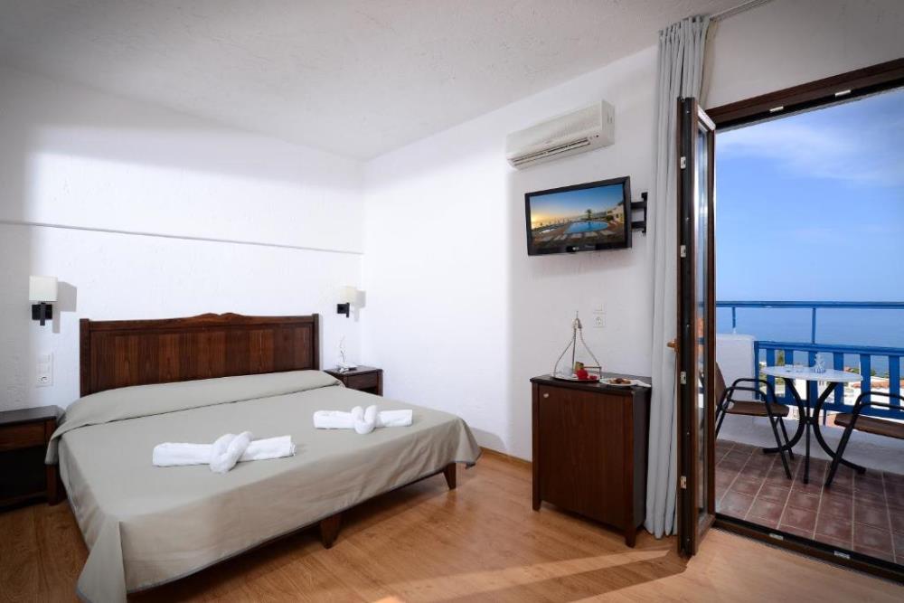 Standard Double or Twin Room with Sea View