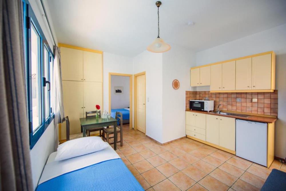 One-Bedroom Apartment3