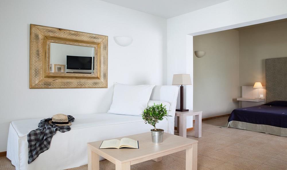 superior-seafront-bungalow-1