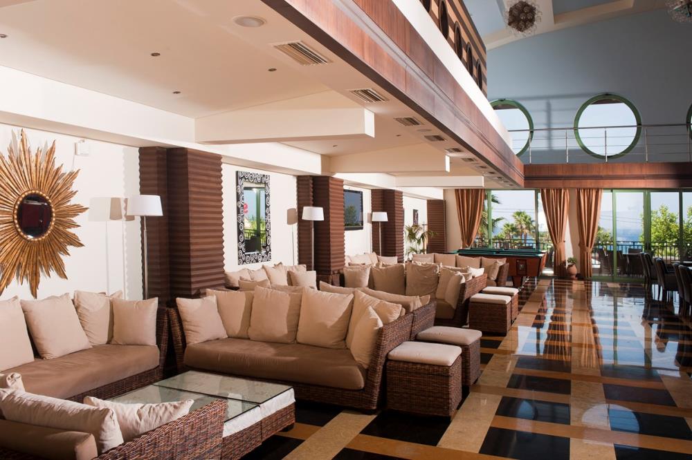 star_beach_village_cafe_bar