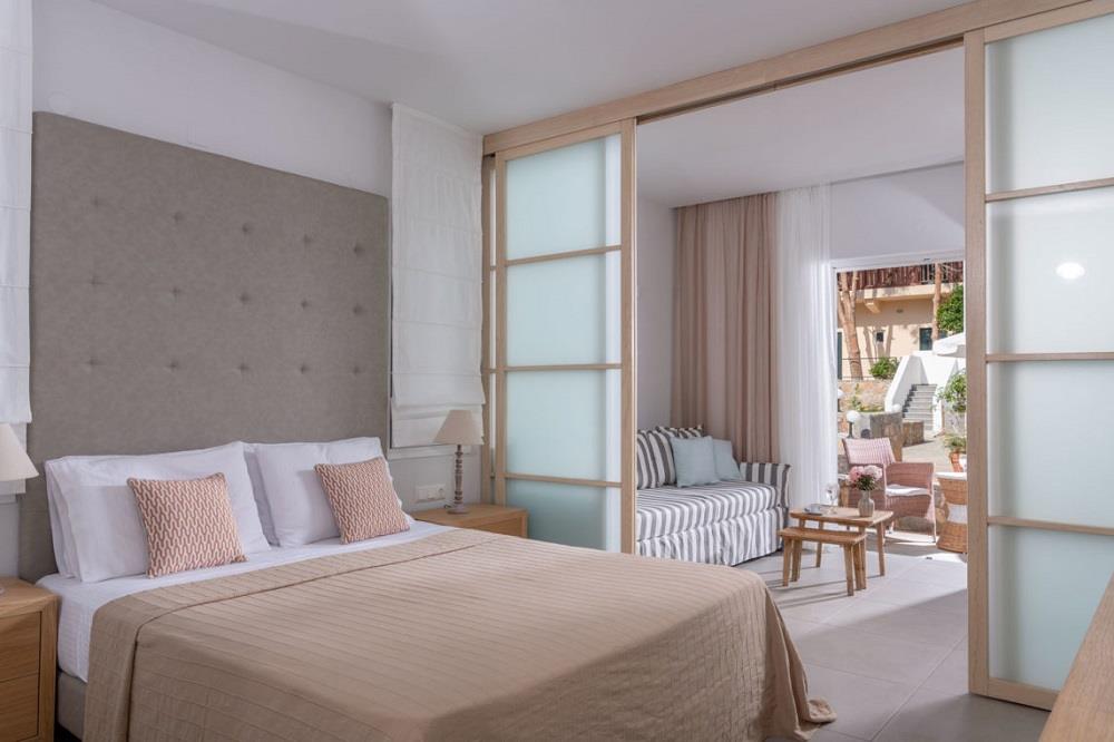 Family Room Garden View