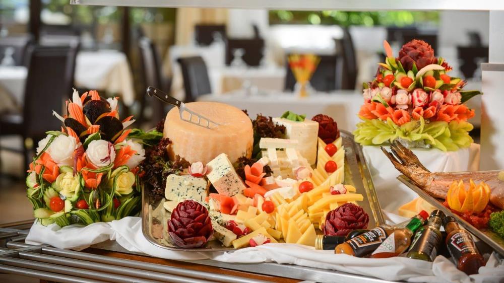 maris_eatanddrink_buffet