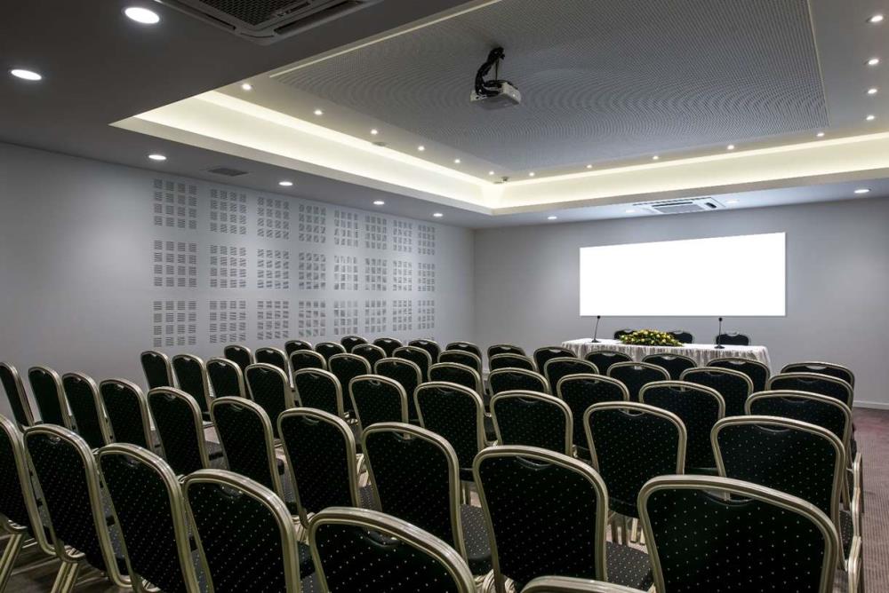 annabelle_conference_room