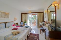 double or twin room4