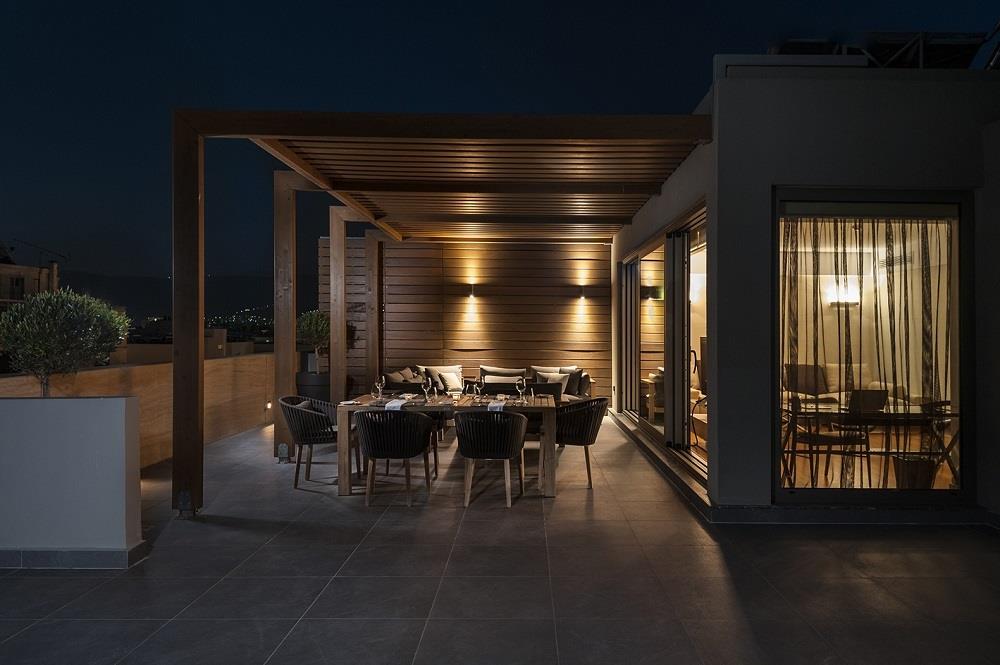 balcony - luxury suite