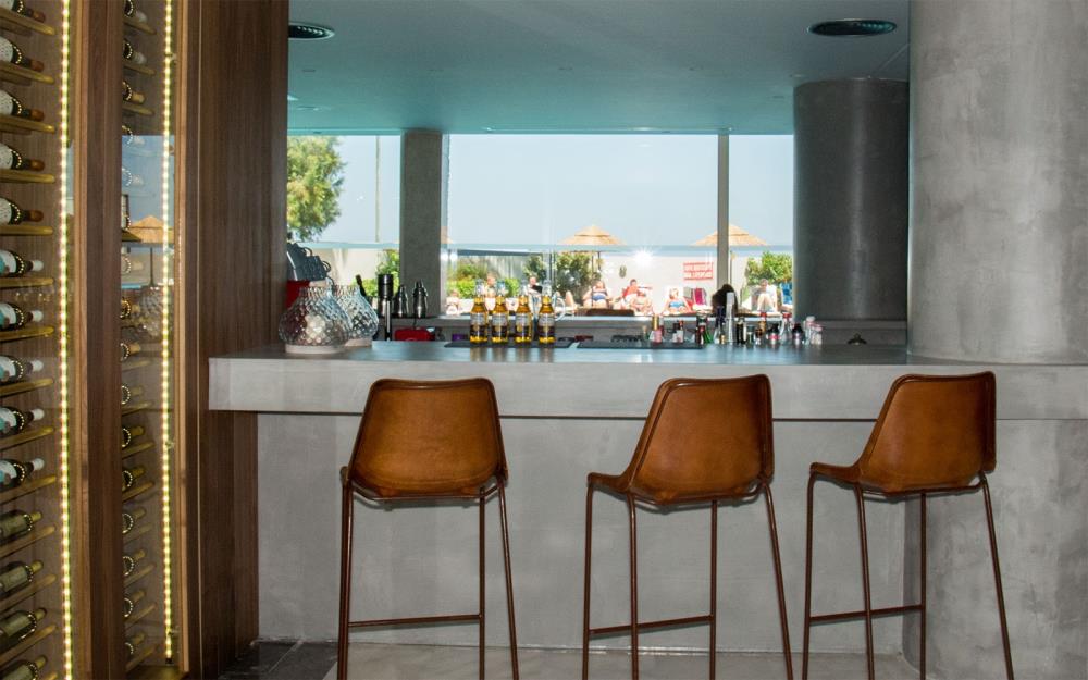 bs-new-bar-03-1600x1000