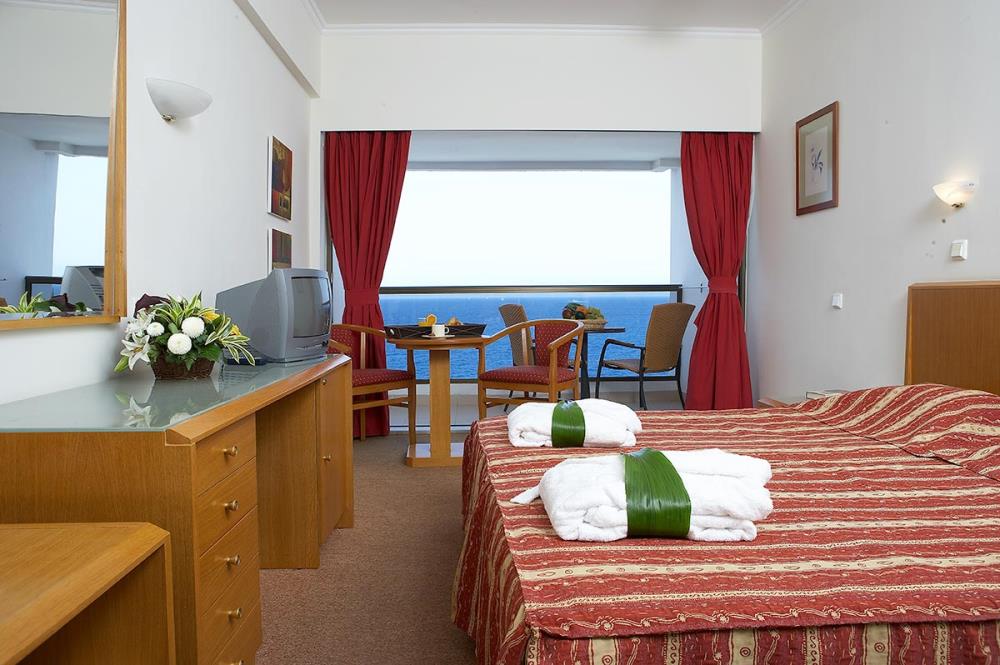 double-room-sea-view-gallery-01