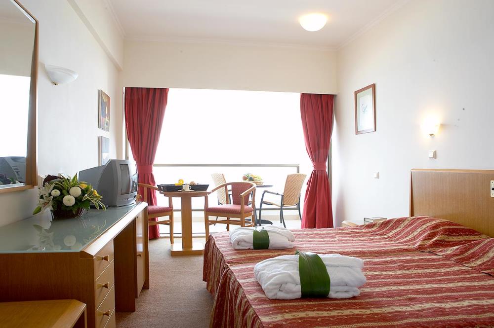 double-room-sea-view-gallery-03