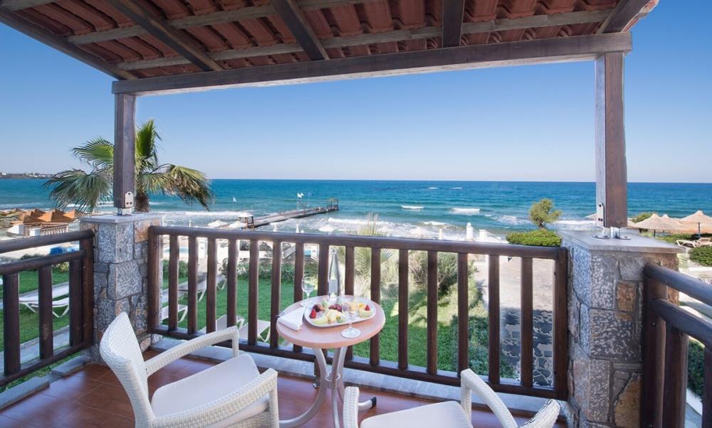 alexander_beach_balcony