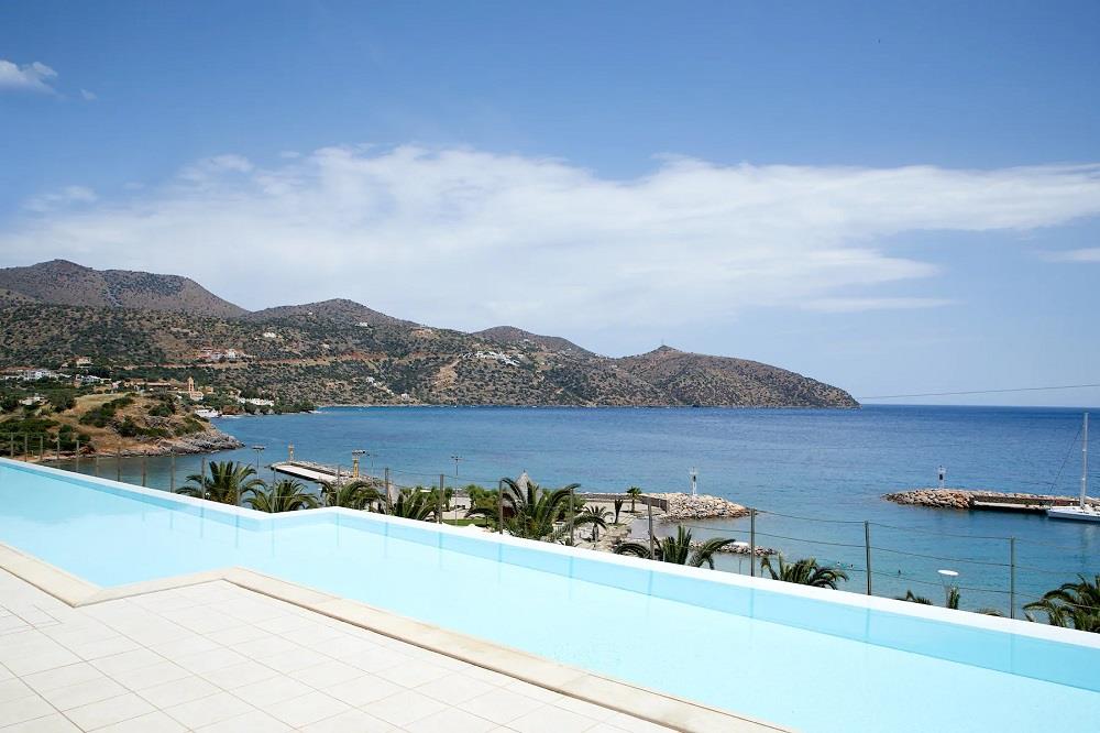 maisonette shared-pool