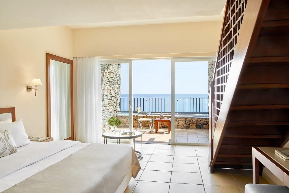 maisonette shared pool