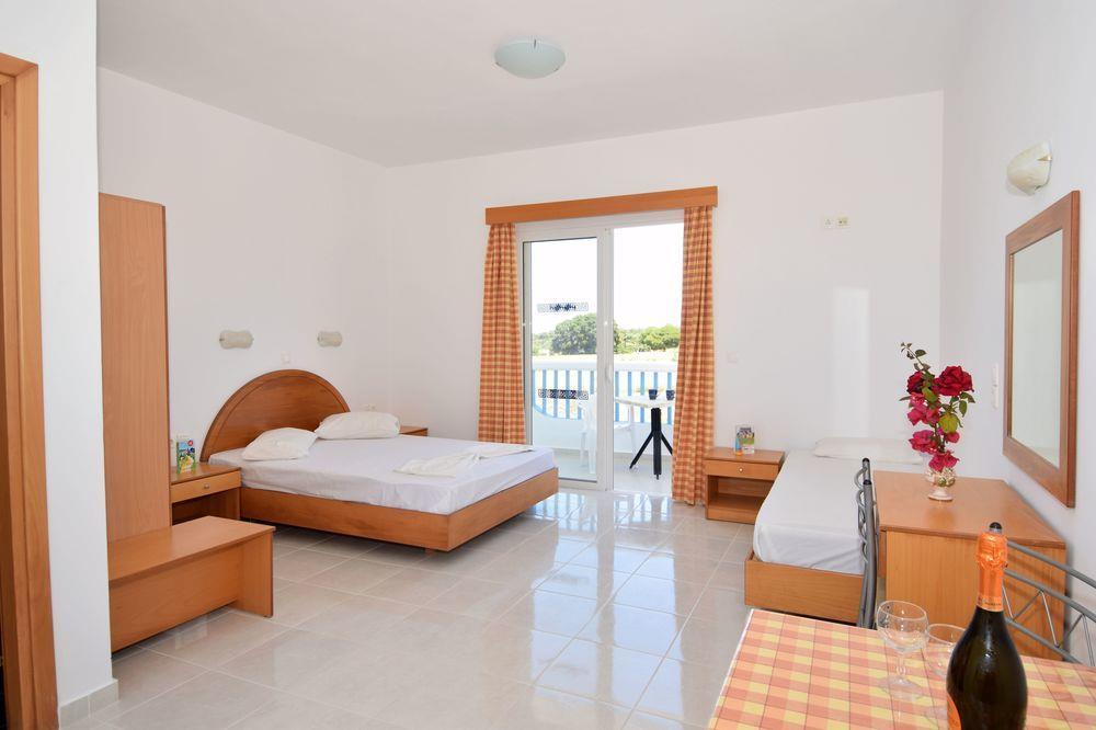 Studio, Balcony (for 3)