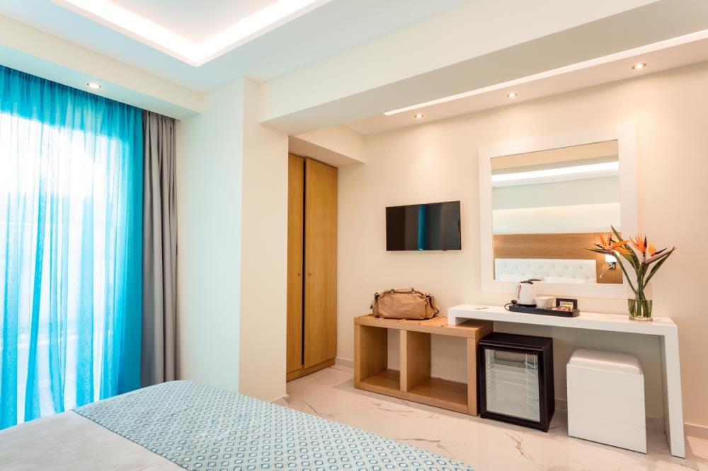 Standard DBL with side or sea view1