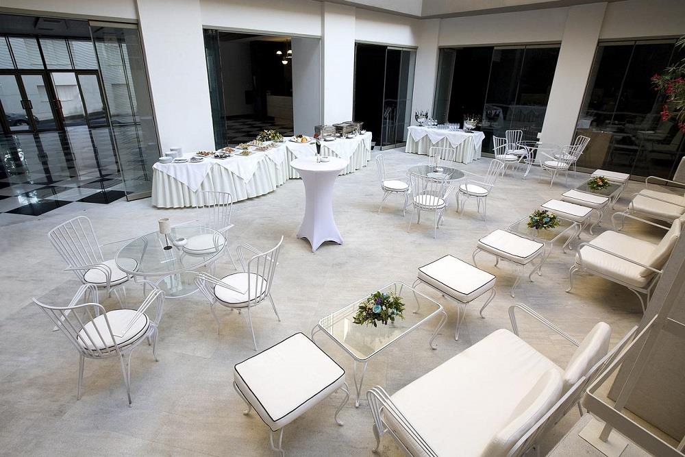 exterior dining area