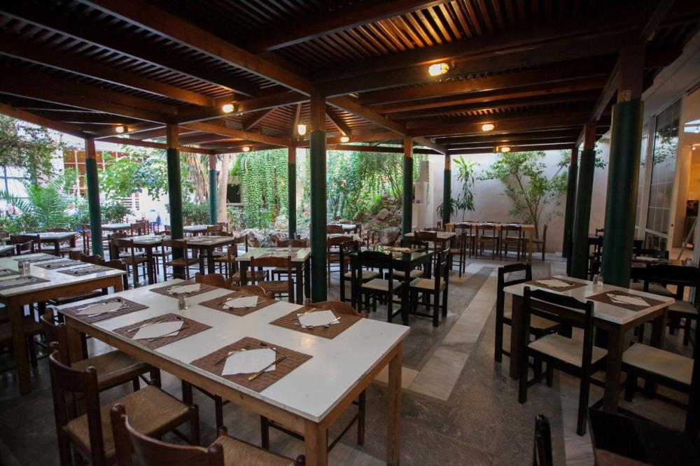 Restaurant2