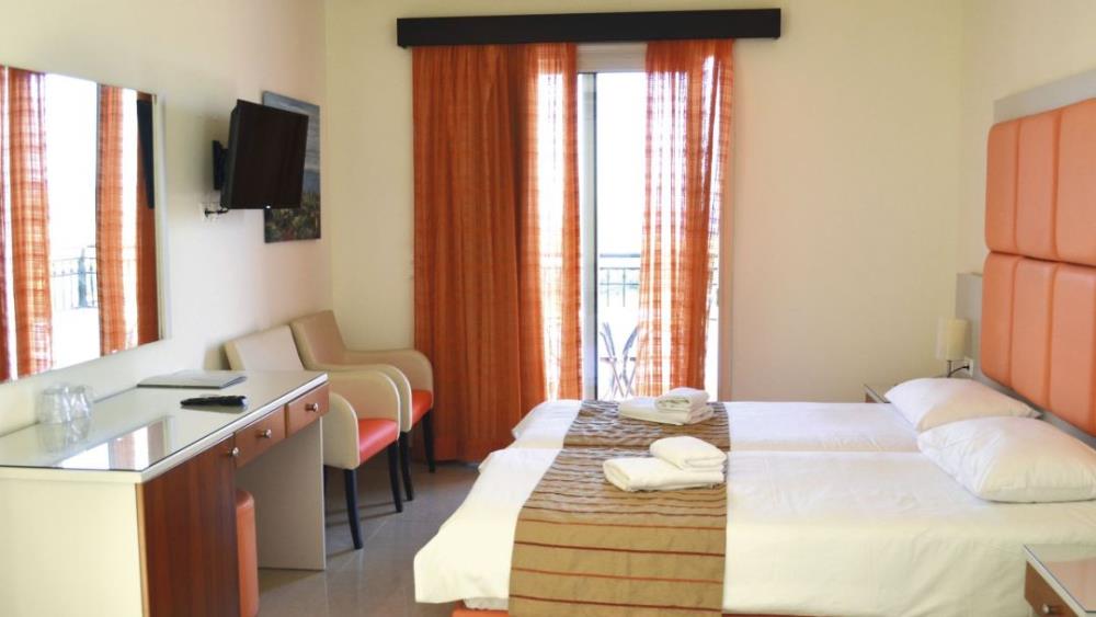 Superior Double Room with Pool View Private Pool a