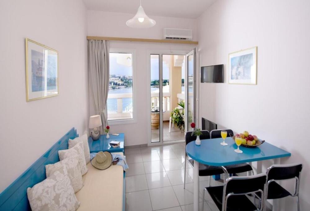 quadruple Room Land view