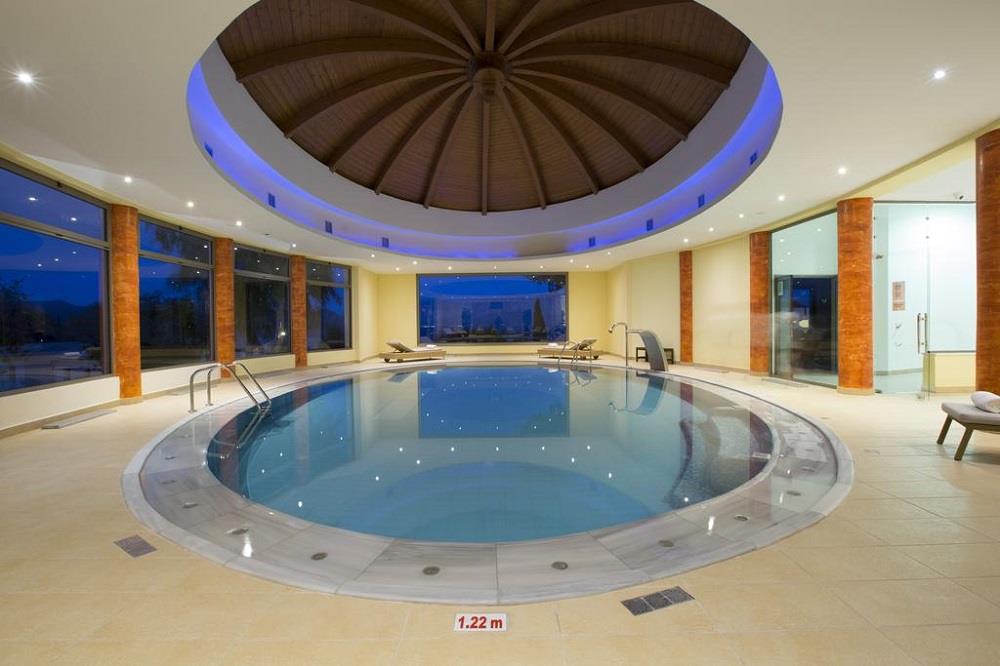 indoorpool