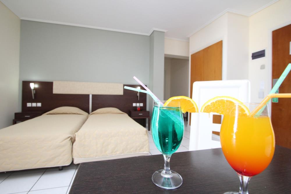 2 Bedrooms Family Room (6)