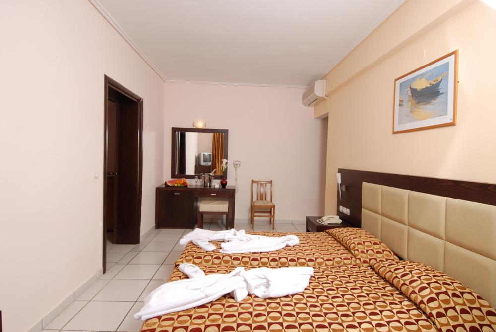 2 Bedrooms Family Room (1)