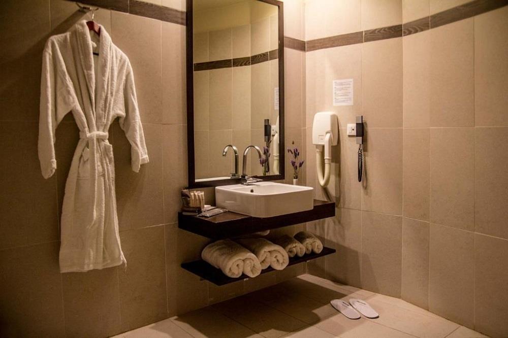 Comfort Room Bathroom