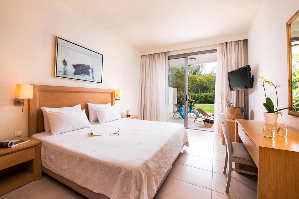 deluxe suite garden view